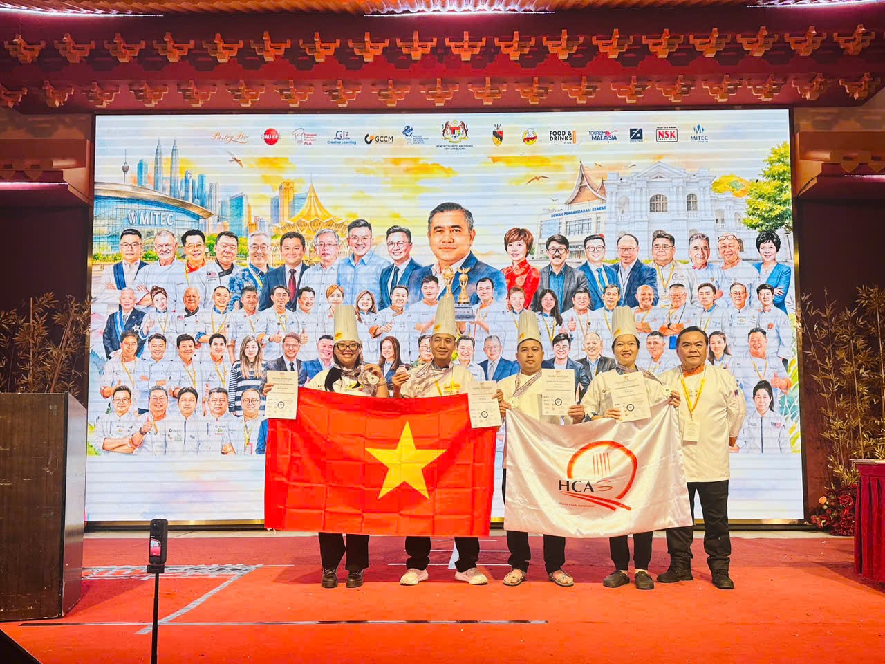 team-a1-voi-4-huy-chuong-bac-va-1-cup-vang-tai-gccm-malaysia-2026-1784978913 team-a1-voi-4-huy-chuong-bac-va-1-cup-vang-tai-gccm-malaysia-2026-1784978913.jpg